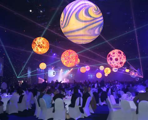creative prom themes.